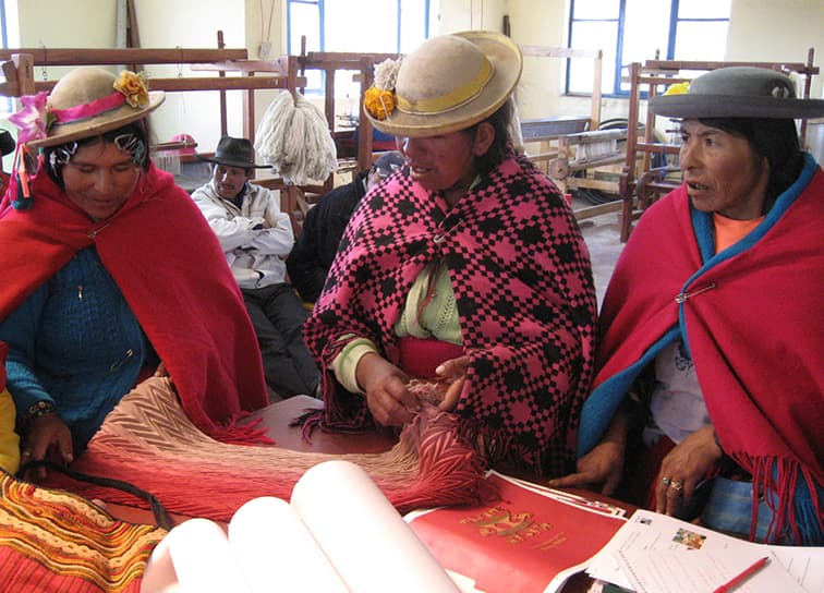 Artisan women learning